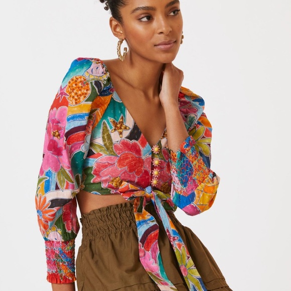 FARM Rio Tops - Farm Rio Top - NWT bottom button is loose